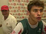 Alex e o tcnico Lori Sandri em 2004, no primeiro ano do meia no Inter. Alex tambm atuou de ala no Beira-Rio