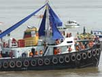 O barco Almirante Saldanha da Gama atracou s 10h10min no cais da zona norte da Capital