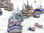 Em Rio Grande, embarcaes seguiram na procisso fluvial 