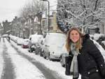&quot;Nesta segunda-feira (03/01), os parques de Londres estavam lindos. As pessoas sairam de casa para brincar na neve e apreciar a paisagem perfeita de um dia de inverno.&quot;
