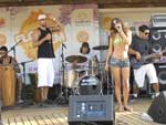 O pessoal da John Bala Jones comeou a tocar sob a influncia forte de rock, funk, soul, rap e samba