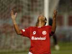 O jogador Talles da Cunha encerrou a goleada, marcando o quarto gol aos 15 minutos