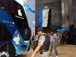 O nibus do clube chegou  cidade s 19h, escoltado por 10 carros do consulado do clube em Erechim