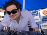 O DJ Fbio Codevilla se apresentou no Villa Stage