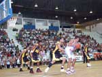 Vitria apertada mantm Joinville entre os lderes do campeonato brasileiro de basquete  