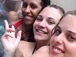 Andr�ia In�s vieira em um dia muito especial com as amigas 