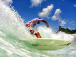 O cearense Mrcio Farney se garantiu nas quartas-de-finais do WQS de Noronha