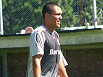 O centroavante Leandro participou normalmente da atividade