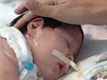 Na UTI neonatal, Iasmim  das raras que no ncessitam de incubadora