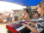 Fernanda foi acompanhada pela musicista Christianne Neves