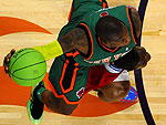 Dwight Howard vestia a capa do Super-Homem, mas quem voou foi Nate Robinson