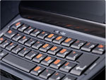 Acer M900  voltado ao usurio corporativo, tem tela de 3,8 polegadas sensvel ao toque, teclado QWERTY (foto)