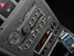 No quesito bem-estar a bordo, h o sistema de conectividade Bluetooth, alm de entradas para iPod e MP3