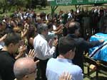 O enterro ocorreu no final da manh desta qurata-feira, no cemitrio Campo da Esperana, no Distrito Federal