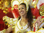 A escola Imperadores do Samba apresentou 26 alas, cinco alegorias, dois mil componentes