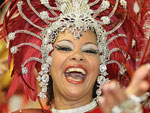 A Imperadores do Samba defendeu o samba-enredo ``150 anos de histria. Vermelho e branco, uma s paixo