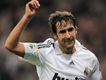 Real Madrid 6x1 Betis – Raul Gonzalez fez dois na goleada no Real Madrid sobre o Betis