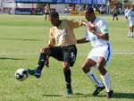 O Peixe abriu o placar e o Figueira virou. Todos os gols rolaram no primeiro tempo