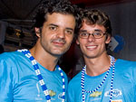 Jorge Pontual compareceu no camarote da Contigo! em Salvador com seu filho