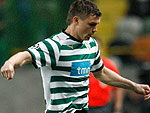 Sporting 0x5 Bayern Munique - O brasileiro Z Roberto, do Bayern Munique, tenta roubar a bola do jogador do Sporting, Marat Izmailov