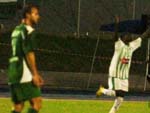 Acerola comemora o gol de empate contra a Chapecoense