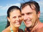 Vanessa e Leandro na praia de Palmas em Governador Celso Ramos