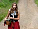 Greice Galiotto, 14 anos, vai participar do desfile de carros alegricos