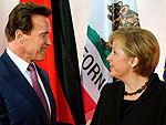 Angela Merkel, chanceler da Alemanha,  e Arnold Schwarzenegger abriram a feira CeBIT