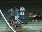 Poucos torcedores no Estdio Olmpico nesta quinta-feira chuvosa