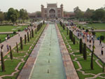 Taj Mahal. O monumento fica na cidade de Agra na ndia