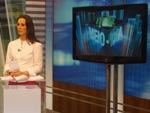 Karin Flix se prepara para entrar no ar com notcias da ltima hora