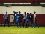 Jogadores conversam com o tcnico Silas aps o lindo gol de Lo Gago