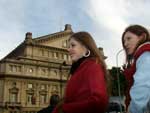 &quot;Hanna e Karin no Teatro Colon&quot;