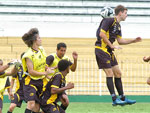 Jogadores participaram de coletivo antes do jogo