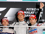 Jenson Button, da Brawn GP, Nick Heidfeld, da BMW e Timo Glock, da Toyota, comemoram no pdium