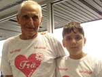 Ao chegar no Rio, o mais emocionado, era Romano Piaia. Aos 84 anos, O av de Francine que gostou muito da viagem. Na foto, acompanhado de Nicolas Piaia