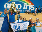 Torcida do Ava fazendo a festa no Heriberto Hlse