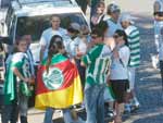 Fora do estdio, a torcida do Juventude aguarda a semifinal da Taa Fbio Koff