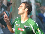 Bruno Cazarine marcou dois gols e se isolou ainda mais na artilharia do Catarinense 2009