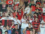 Torcida do Flamengo tamb�m compareceu no Gin�sio Municipal Ivan Rodrigues