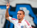 Hamburgo 2x1 Hannover – O Hamburgo venceu o Hannover e encostou nos lderes. O responsvel foi Mladen Petric, que fez os dois gols da vitria. Forssell descontou de pnalti