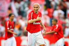Lucas Uebel, VipComm