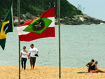 O mar estava completamente flat na praia do Estaleirinho