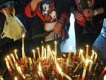 Velas foram acendidas em homenagem a So Jorge
