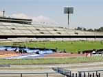 Mxico - No estdio da Cidade Universitria na Cidade do Mxico, a partida entre Pumas UNAM e Chivas Guadalajara teve que ser jogada a portas fechadas devido  suspeita de epidemia de gripe suna que ocorre no pas