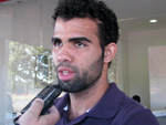 O volante Sandro ainda no est totalmente recuperado da leso e no deve estar em campo no jogo de quarta