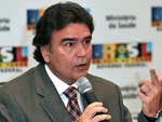 Braslia - Ministro da Sade, Jos Gomes Temporo, confirma os primeiros casos de gripe suna no Brasil
