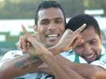 Mendes comemora o primeiro gol do J