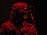 A banda gacha foi convidada para abrir os 4 shows da turn do Oasis no Brasil 