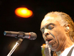 Gilberto Gil apresentou-se na noite de sexta-feira em jantar de gala oferecido aos participantes do evento